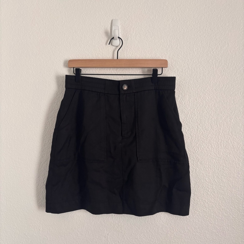 NWT LOFT Women's Size Medium Black Patch Pocket Mini Shift Skirt